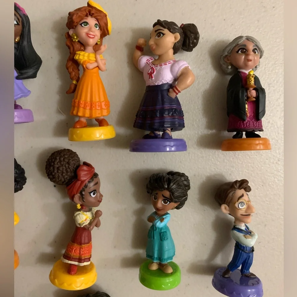 Disney Encanto Play Figures Lot Madrigal Family Mirabel Dolores Isabela Bruno